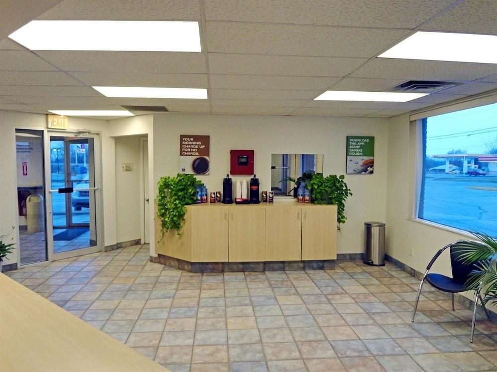 Days Inn By Wyndham Indianapolis South Exteriör bild